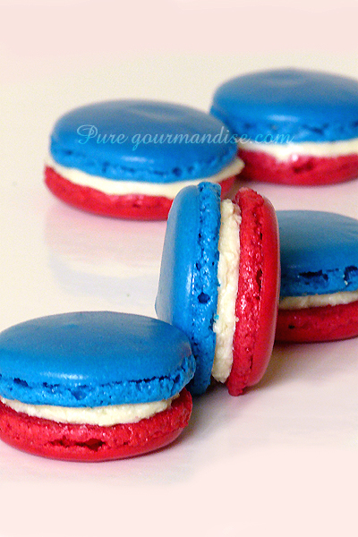 Macarons tricolores bleu blanc rouge - www.puregourmandise.com