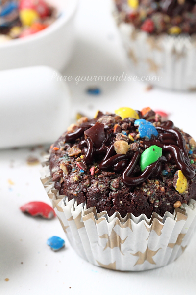 Muffins au chocolat et aux m&m's - www.puregourmandise.com
