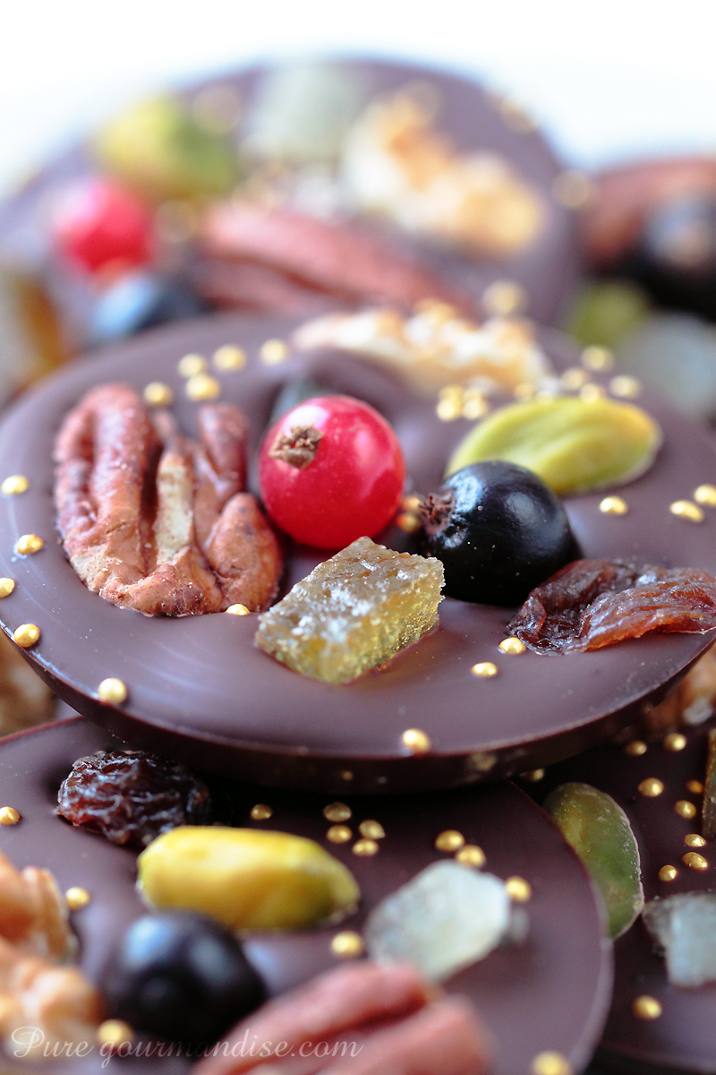 Mendiants au chocolat noir et aux fruits secs - Pure Gourmandise
